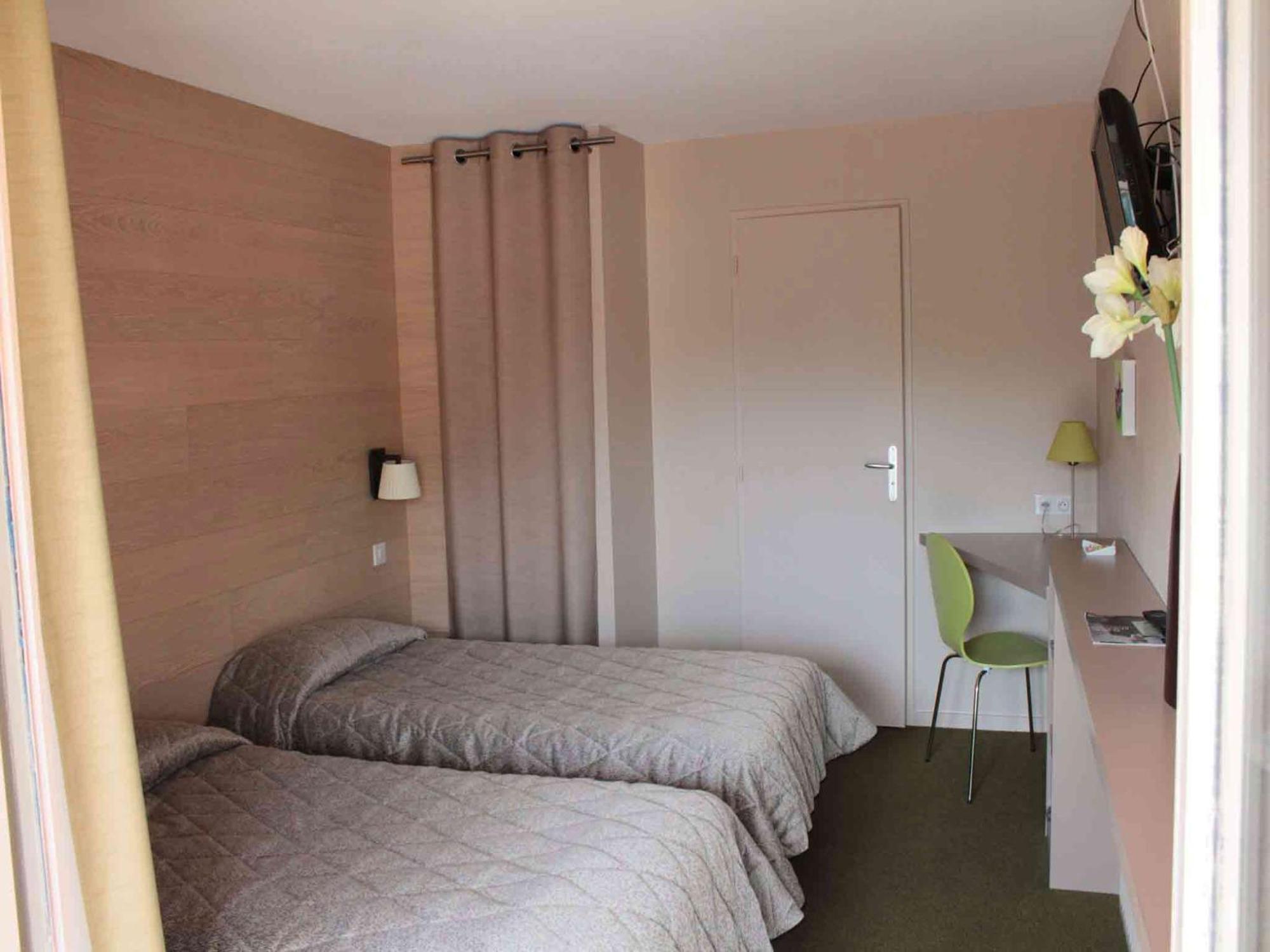 Cit'Hotel Les Alizes Limoges Buitenkant foto